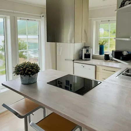 Coastal In Kastneshamn