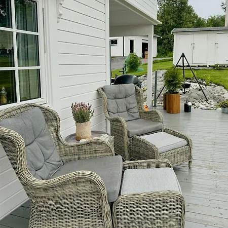 Coastal In Kastneshamn Hébergement de vacances