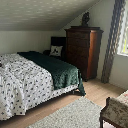 Coastal In Kastneshamn Hébergement de vacances Brostadbotn