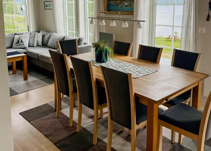 Coastal In Kastneshamn