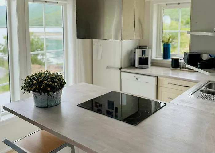 Coastal In Kastneshamn