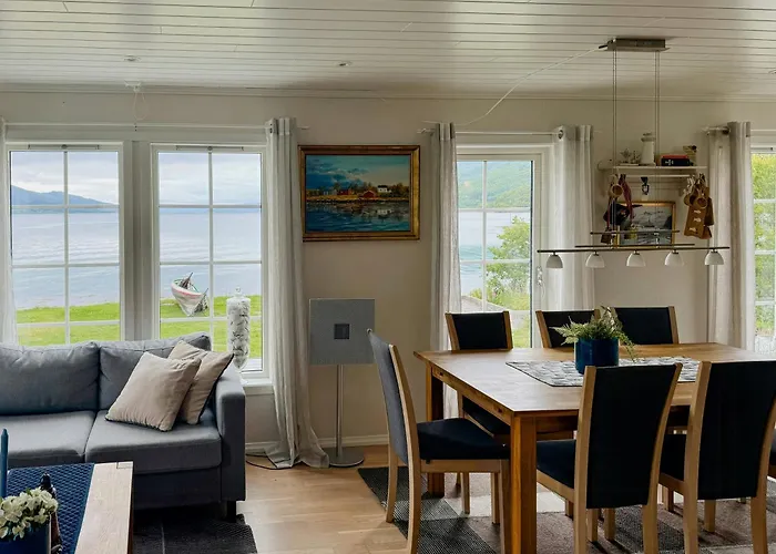 Coastal In Kastneshamn Hébergement de vacances Brostadbotn