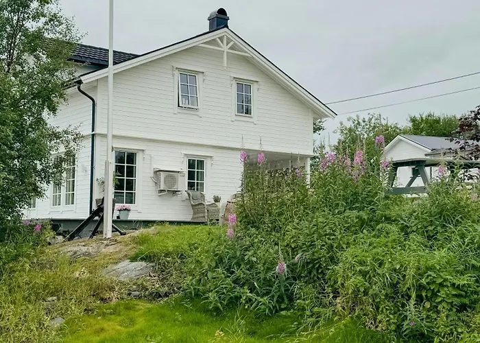 Coastal In Kastneshamn *