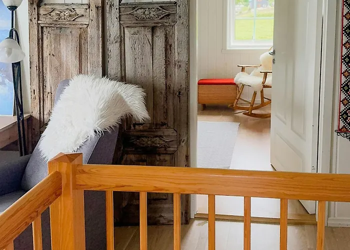 Coastal In Kastneshamn * Brostadbotn