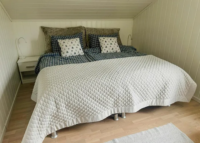 Coastal In Kastneshamn Hébergement de vacances Brostadbotn