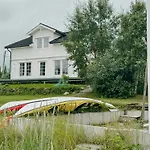 Coastal In Kastneshamn *